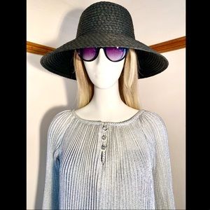 VINTAGE - Metallic Silver Pleated Blouse - Sz = 7